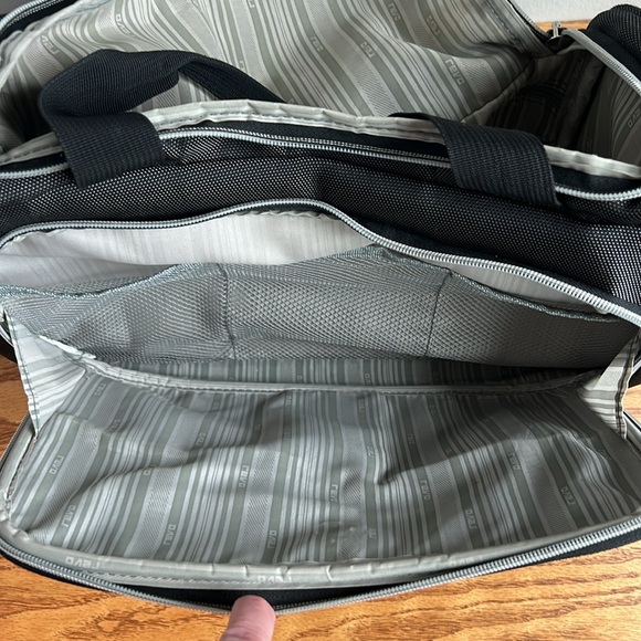 REVO 16” Travel Tote/Weekender Bag - Grey/Black - Picture 6 of 14